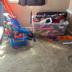 HUGE NERF GUN LOT