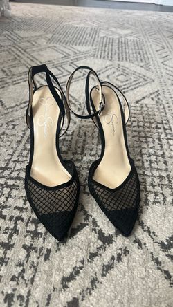 Jessica Simpson she’s size 10