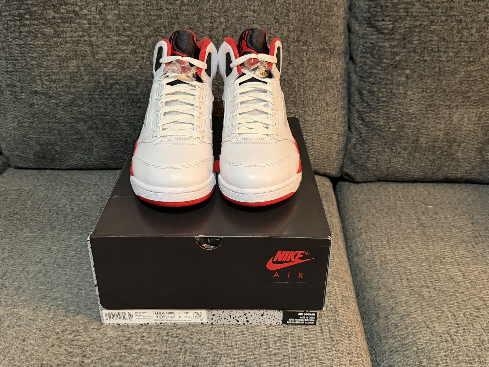 Jordan 5 Fire Red