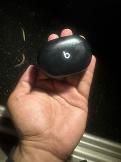 Beats by Dr. Dre Bluetooth earphones