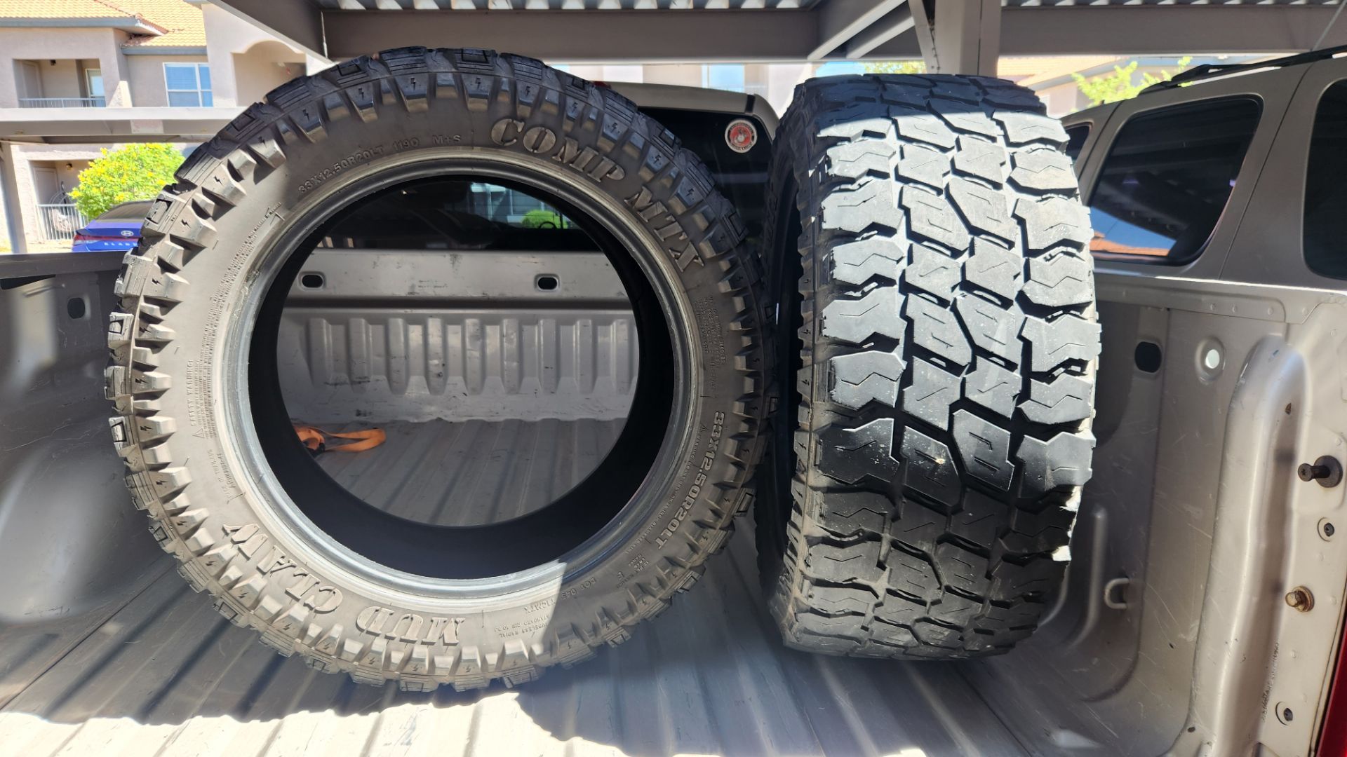 33x12.50R20LT Comp MTX Mud Claw Tires
