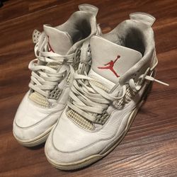 Jordan 4 white Oreos size 9.5