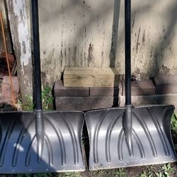 2 Big Shovel Good Condiction 