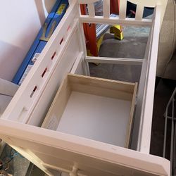 Baby Crib With Storage