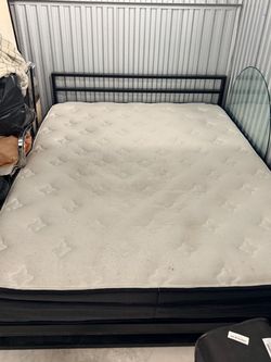 Queen size bed