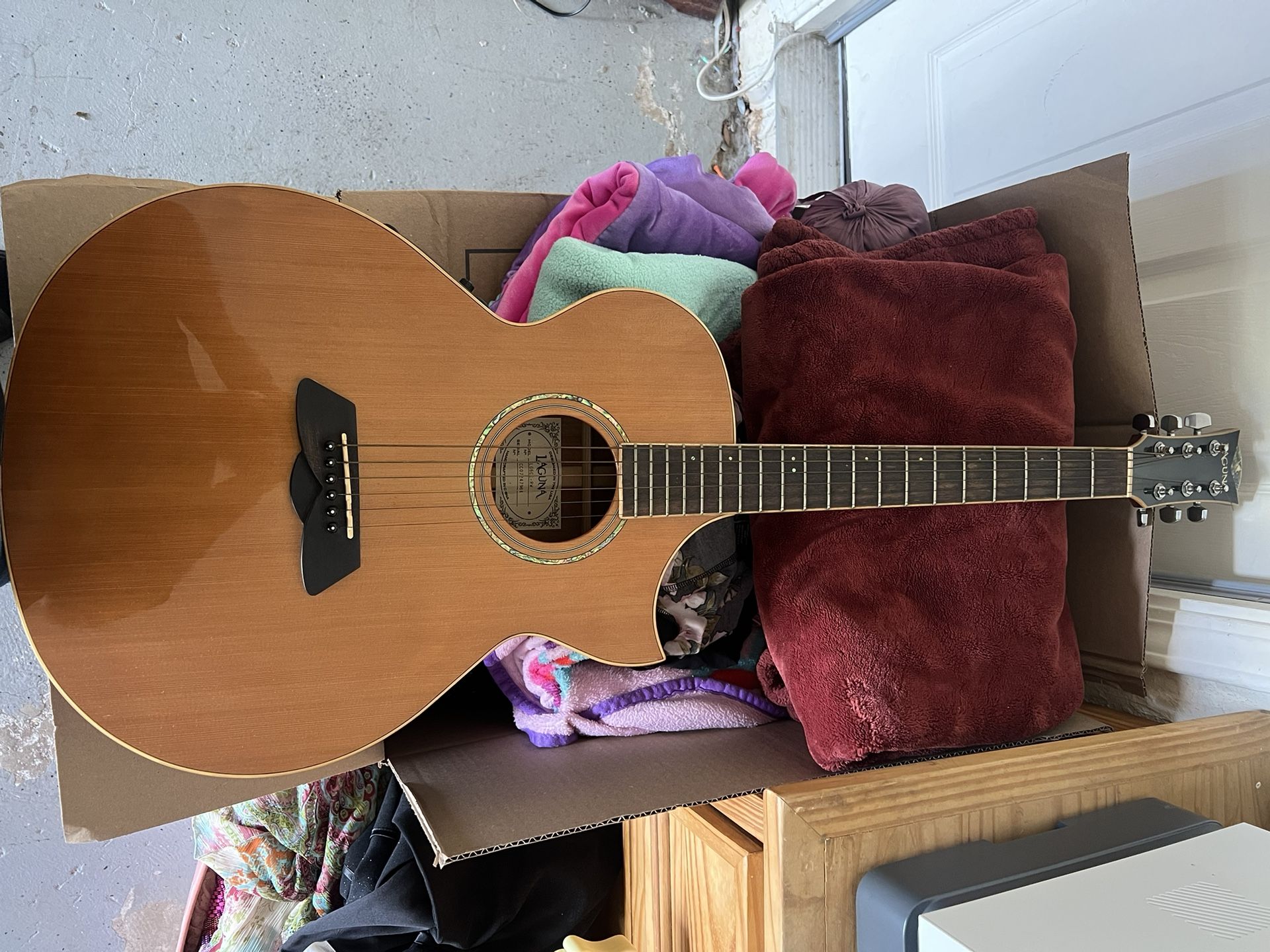 Guitar 