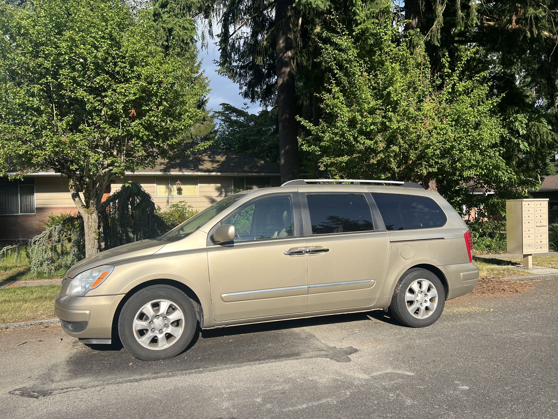 2007 Hyundai Entourage