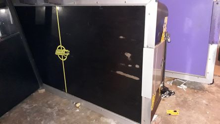 Air hockey