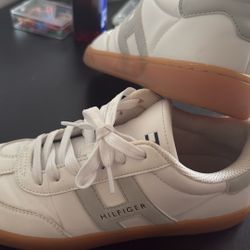 Tommy Hilfiger Women’s Sneakers