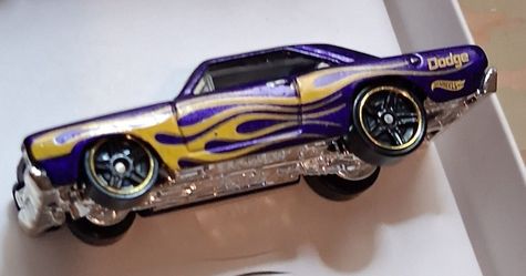 Hot Wheels Purple Yellow Flames Dodge Dart