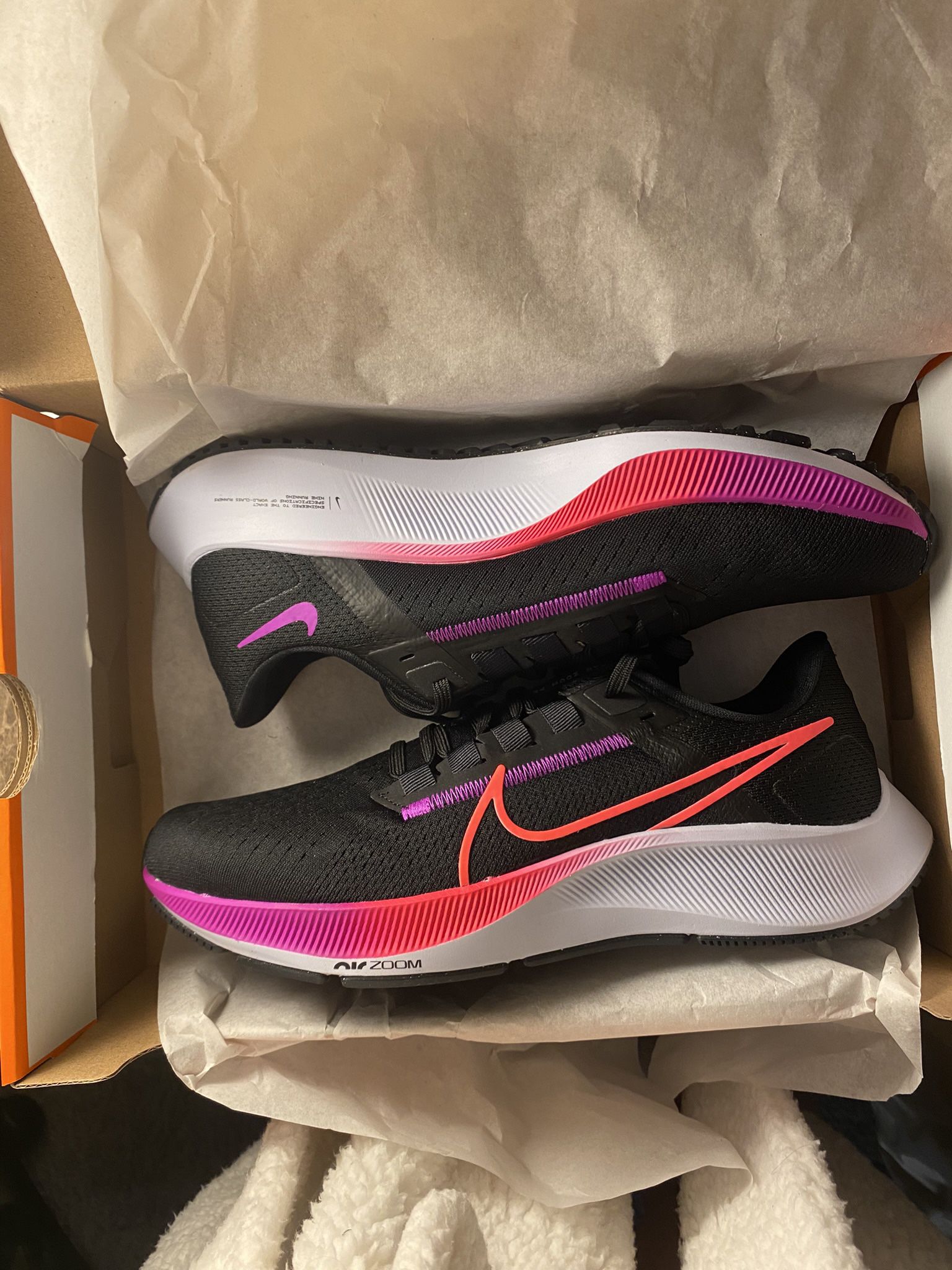 Size 9- Nike Air Zoom Pegasus 38 Black Hyper Violet