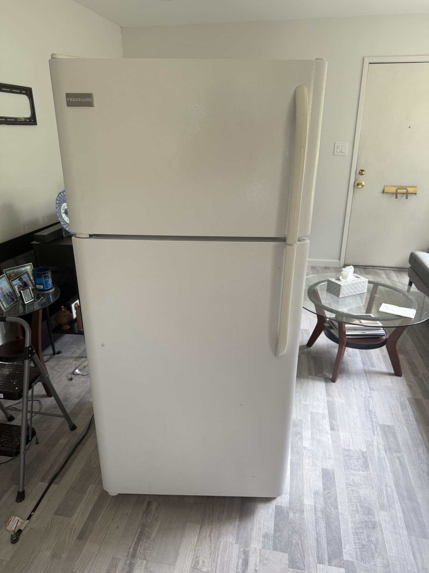 Frigidaire Refrigerator/Freezer