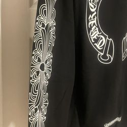 Men’s Sweater Size XL   Delivery available $5  ( Local ) 