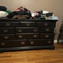 Dresser Chest