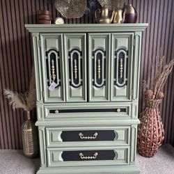 💎 The Verdelle Armoire (Will Deliver)