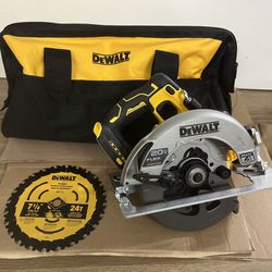 DEWALT 20V 7-1/4 in. Sidewinder Circular Saw with FLEXVOLT ADVANTAGE (tool and bag) No Battery