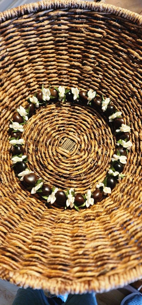 Ribbon Lei With Kukui Nuts