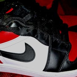 Jordan 1 low bred toe