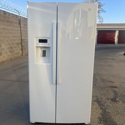 GE REFRIGERATOR 