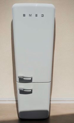 SMEG FAB32 Retro Refrigerator (White) — $650 OBO