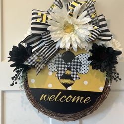 Handmade Honeybee Welcome Wreath