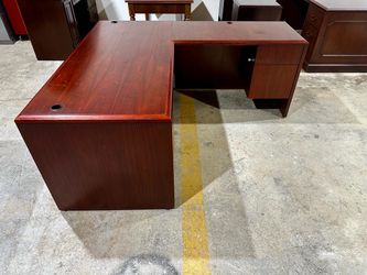 OFFICE/HOME DESK L-SHAPE DESK