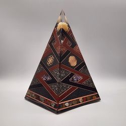 Yellow Calcite Rose Orgonite Pyramid – Large Copper Geometric Energy Sculpture for EMF Protection, Grounding, and Emotional Balance
Handcrafted by Ja