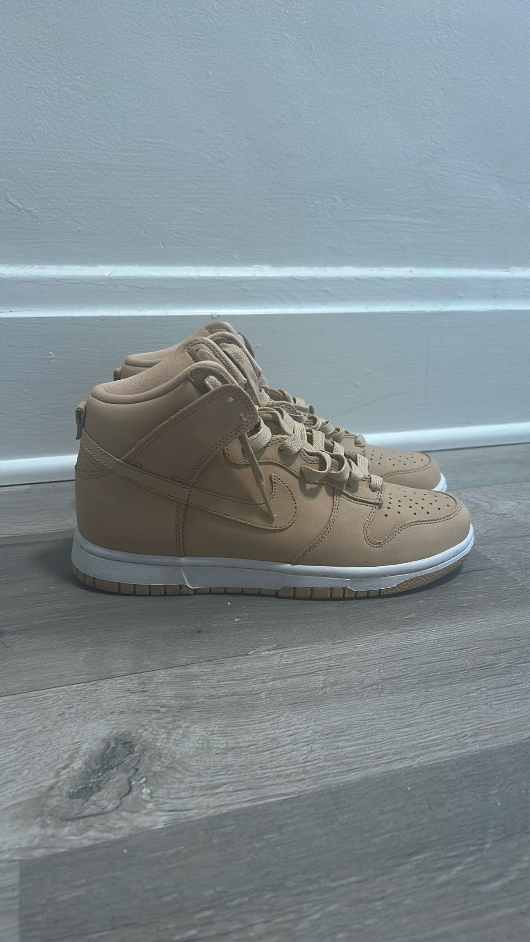 Nike Men’s Size 8