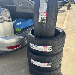 Falken Azenis RT660+ Set Of Tires 245 / 35 / 19 & 305 / 30 / 19