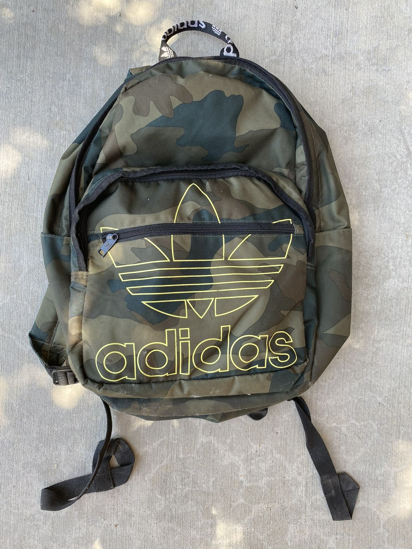 Adidas Backpack 🎒
