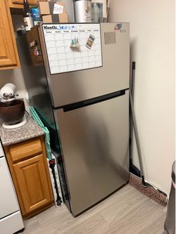 FREE Vissani Refridgerator