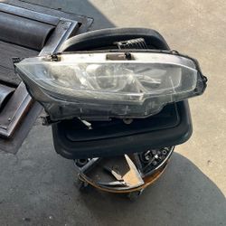 2017 Civic Passenger Headlight