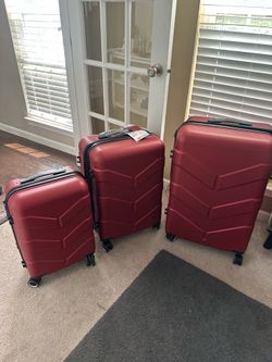 3 luggage sets for sale size 28/24/20