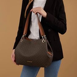 Beautiful Michael Kors purse