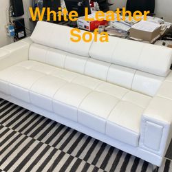 Modern Leather Sofa with Adjustable Backrests (Finance and Delivery)