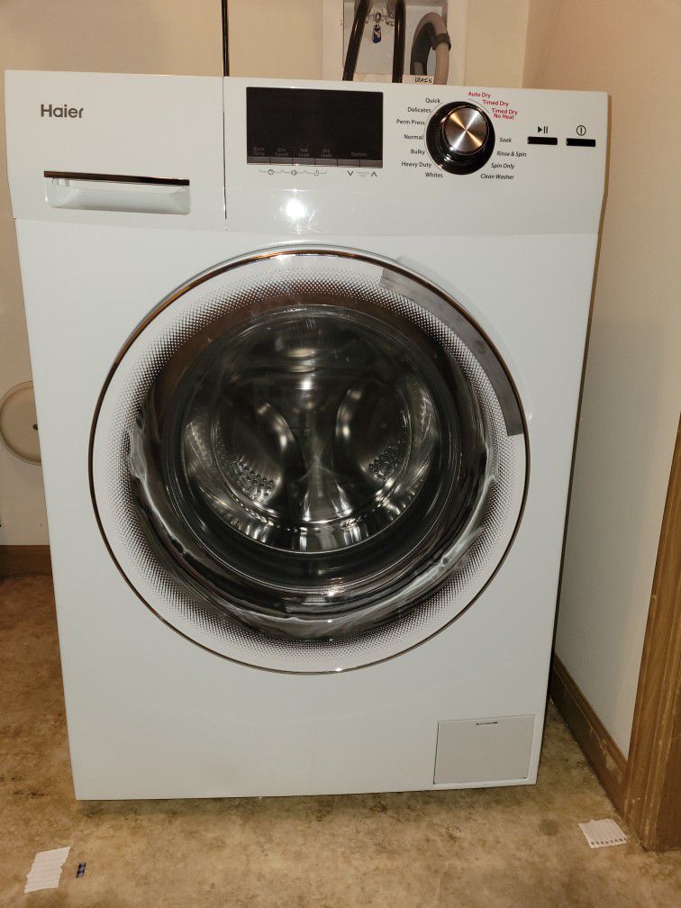PRACTICALLY NEW COMBO HAIER 2.0cu WASHER/DRYER !