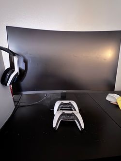 Ps5, a20 headphones , 2 new controllers and LG monitor