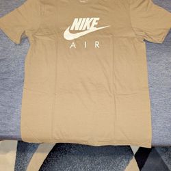 AUTHENTIC NIKE AIR  LIGHT BONE/KHAKI  T-SHIRT 642388-195, Size XL