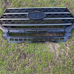 2019 Explorer Grille