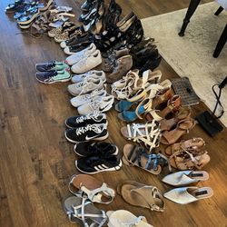 Selling 40+ Shoes Size 6.5-7.5 And Bags 