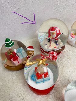 Santa Claus Christmas Music Crystal Ball