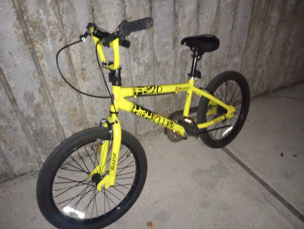 Hot Lil Bmx Type Bike