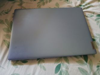 Lenovo IdeaPad 1 Intel Celeron N4020  1.1GHz 4 GB