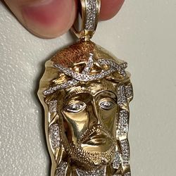 Gold Pendant 