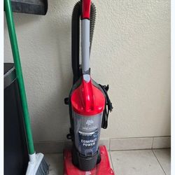 Dirt Devil Vaccuum 