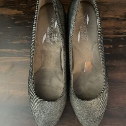 Size 8 Woman’s Aerosoles Heels