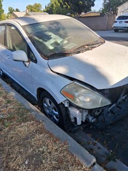 Nissan versa