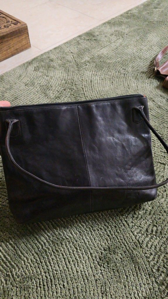 Vintage Hobo International Black Leather Shoulder Bag β Red Lining, 12"