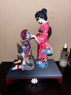 Demon slayer akaza & kuyoki figurine