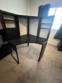 Kid's corner desk